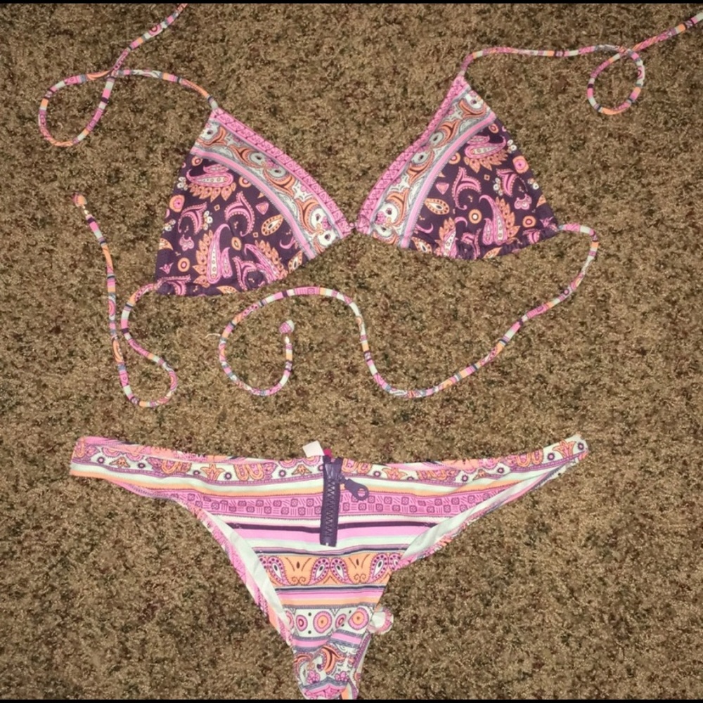 Bathing suit